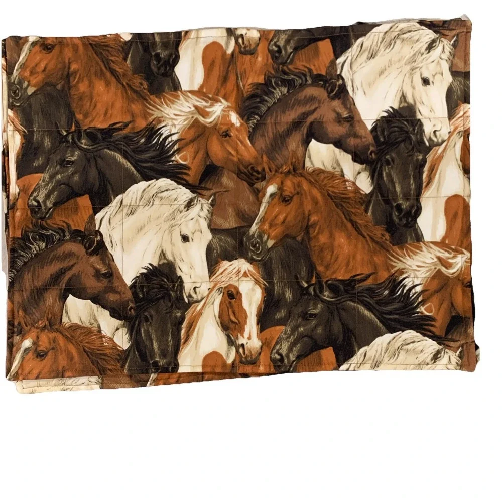 Wild Horses Mustang Quilted Fabric Placemats Set‎ Of Four Brown 17x13